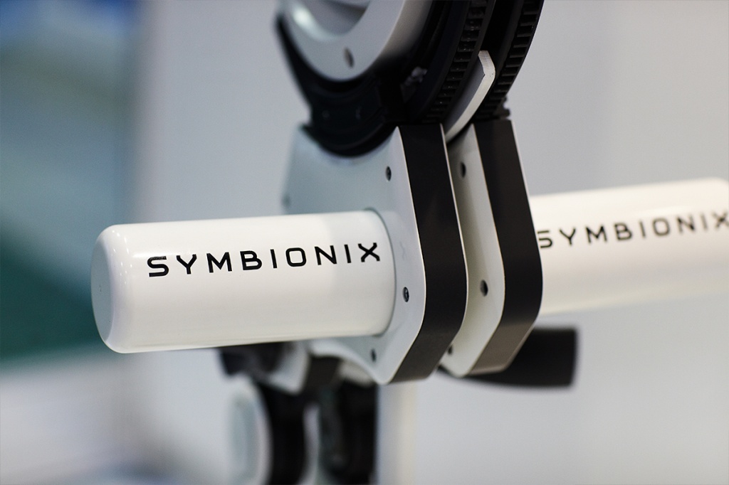 Шрифтовой логотип Symbionix
